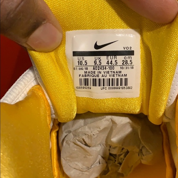 Zoom lebron lll men’s 10.5 - Picture 4 of 6